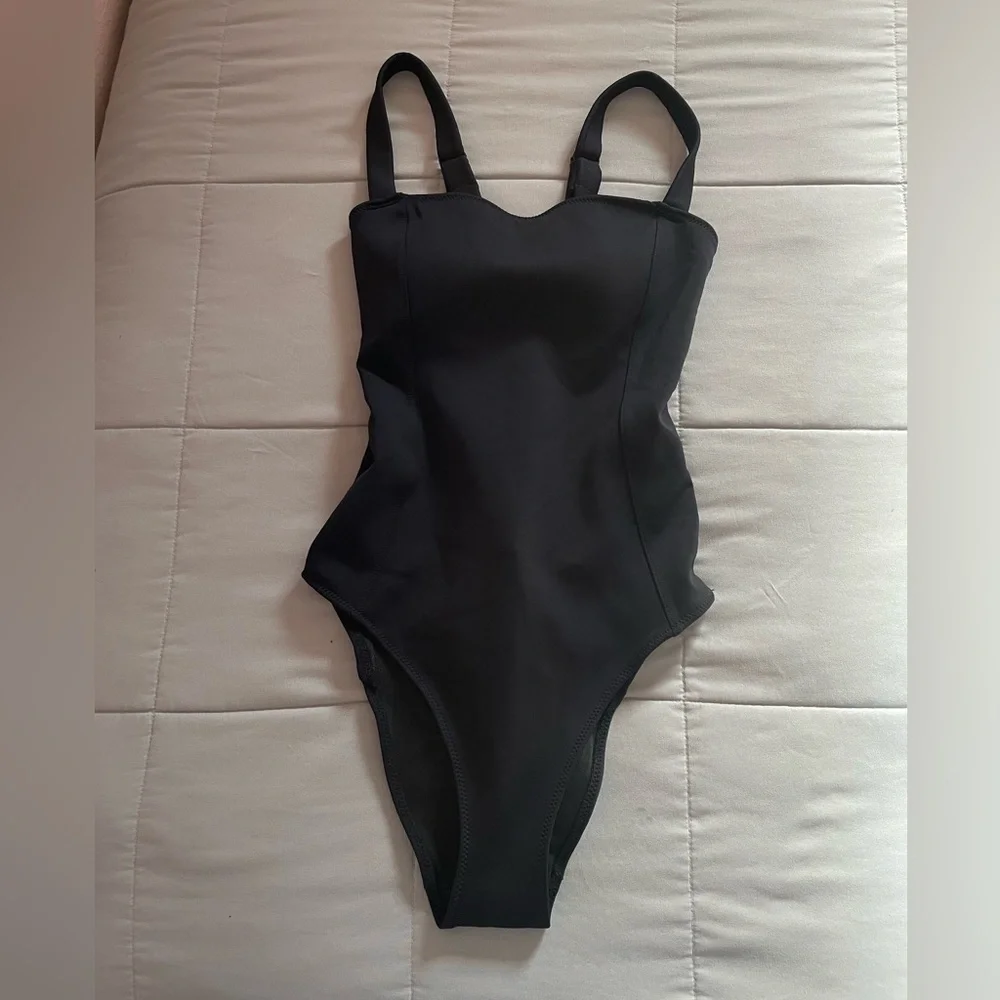 NWT Good American Contour One-Piece Swimsuit | Women’s Swimwear - Picture 2 of 13